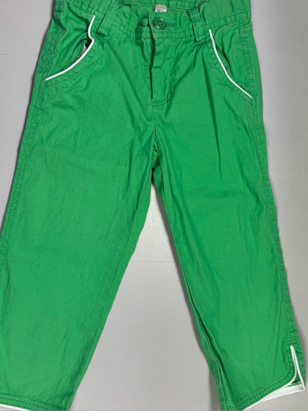 The Children’s Place Lime Green with White Piping Accents size 6X/7